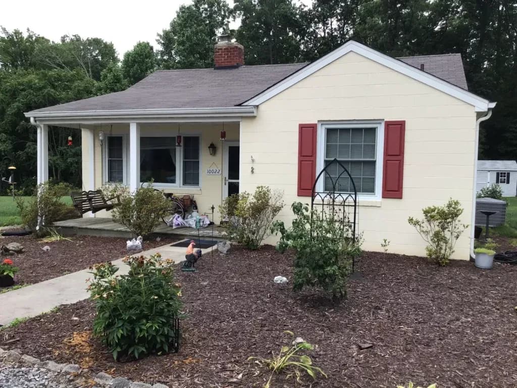 Siding-1-Before-1-1024x768.webp